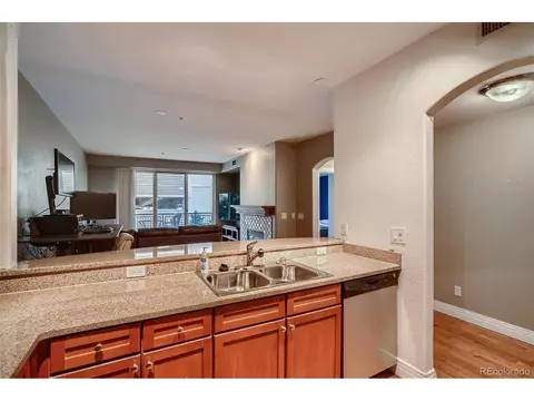 9079 E Panorama Cir #207, Englewood, CO 80112 photo 8