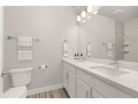 10870 E 26th Ave, Aurora, CO 80010 photo 22