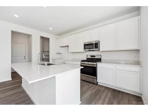 45934 Gentry Ave, Bennett, CO 80102 photo 9