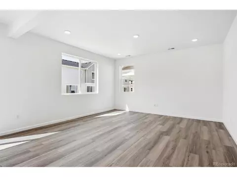 45934 Gentry Ave, Bennett, CO 80102 photo 5