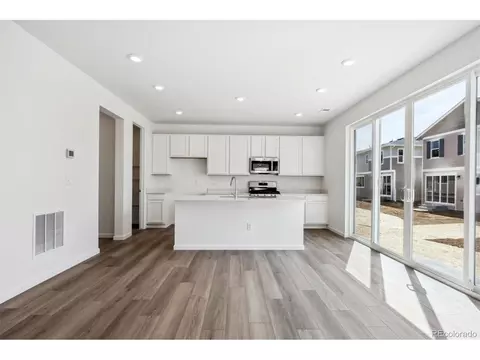 45934 Gentry Ave, Bennett, CO 80102 photo 8