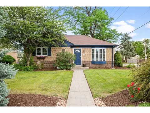 2900 Holly St, Denver, CO 80207
