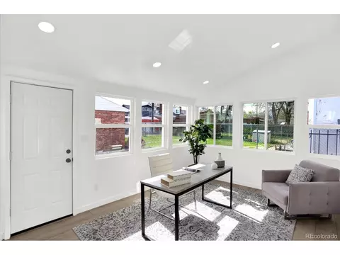 3350 N Vine St, Denver, CO 80205 photo 13