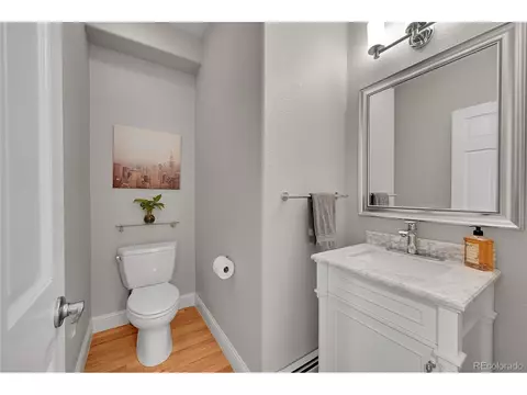 Bath - 2558 Premier Pl, Boulder, CO 80304 photo 1 of 7