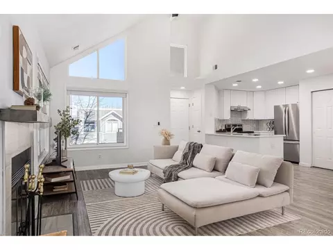 8500 E Jefferson Ave #17C, Denver, CO 80237