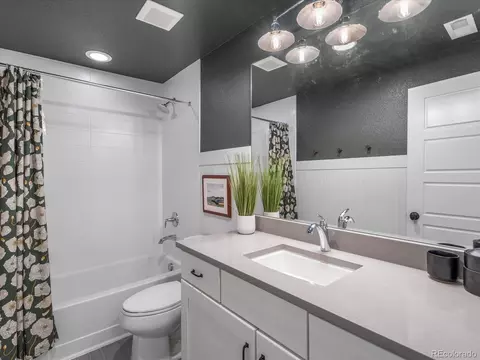 9193 E 61st Pl, Denver, CO 80238 photo 30