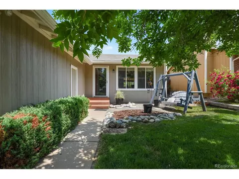 16611 E Ithaca Pl, Aurora, CO 80013 photo 2