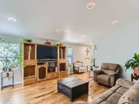8080 Raspberry Dr, Longmont, CO 80504 photo 6