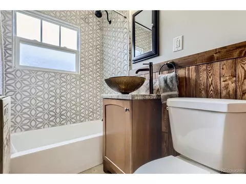 2586 Grape St, Denver, CO 80207 photo 14