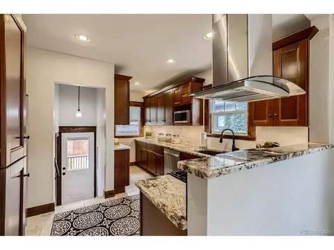 2586 Grape St, Denver, CO 80207 photo 9