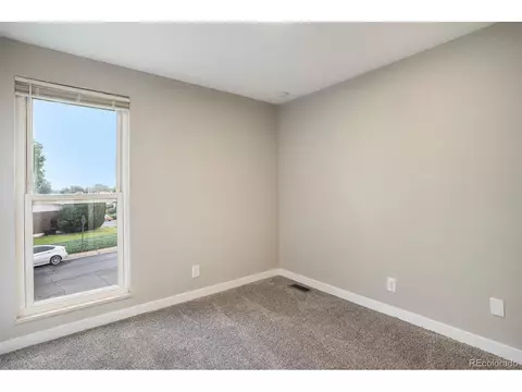 13093 Elgin Pl, Denver, CO 80239 photo 17