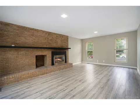 13093 Elgin Pl, Denver, CO 80239 photo 8
