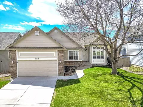 2712 S Kline Cir, Lakewood, CO 80227