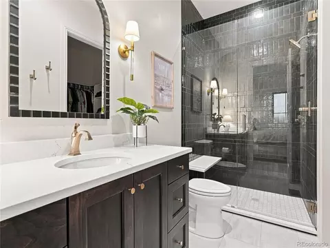 Bath - 951 Warbling Dr, Windsor, CO 80550 photo 5 of 8