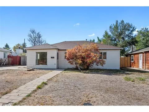 1071 Victor St, Aurora, CO 80011