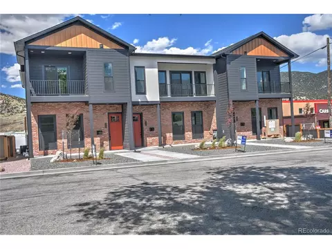 228 W 4th St, Salida, CO 81201