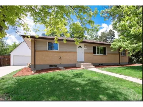 955 S Queen Way, Lakewood, CO 80226