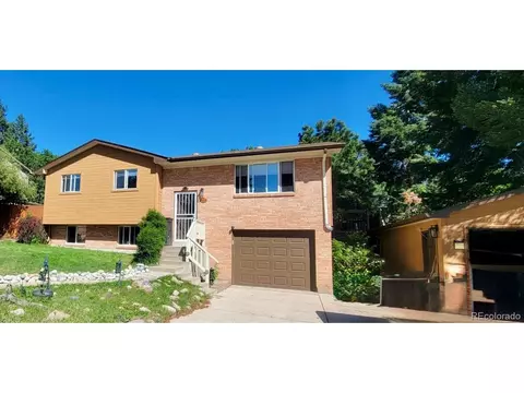 30 Circle Dr, Castle Rock, CO 80104