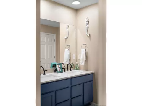 1674 Highfield Dr, Windsor, CO 80550 photo 25