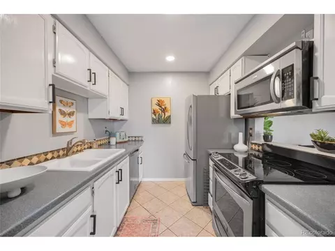 Kitchen - 14469 E 1st Dr #A12, Aurora, CO 80011 photo 1 of 5