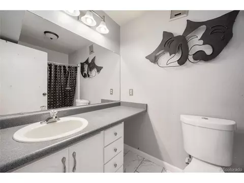 Bath - 14469 E 1st Dr #A12, Aurora, CO 80011 photo 4 of 5