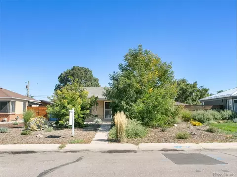 2220 Roslyn St, Denver, CO 80207