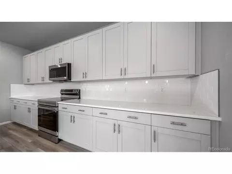 22332 E 38th Pl, Aurora, CO 80019 photo 10