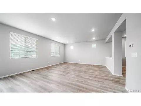22332 E 38th Pl, Aurora, CO 80019 photo 16