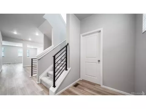 22332 E 38th Pl, Aurora, CO 80019 photo 19