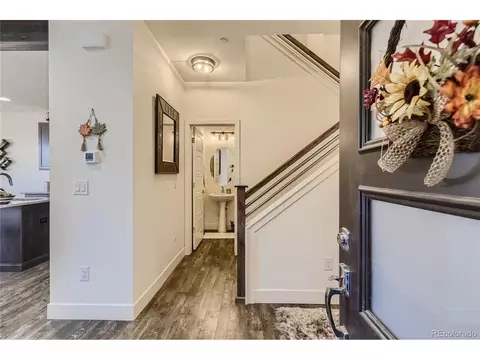 19481 E Sunset Cir, Aurora, CO 80015 photo 4