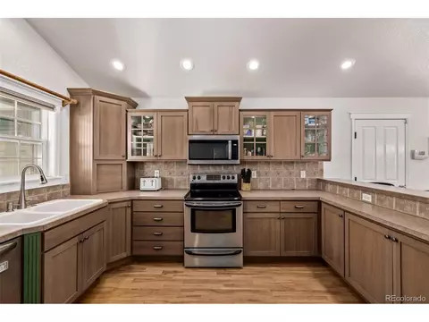 5606 W 1st St, Greeley, CO 80634