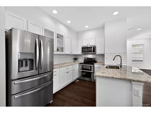 Kitchen - 14801 E Poundstone Dr, Aurora, CO 80015 photo 2 of 3