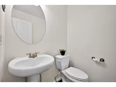 Bath - 14801 E Poundstone Dr, Aurora, CO 80015 photo 1 of 3
