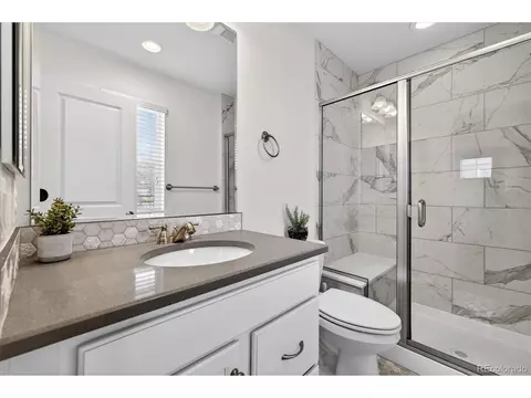 Bath - 14801 E Poundstone Dr, Aurora, CO 80015 photo 2 of 3
