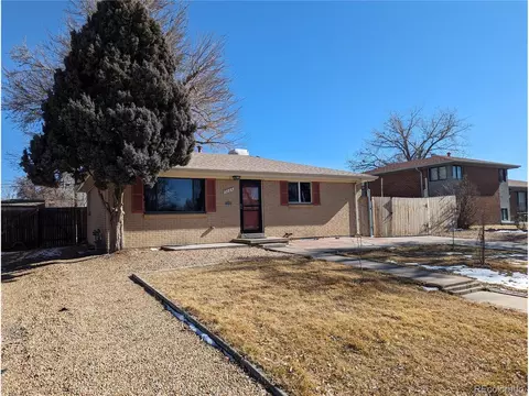 3024 Carson St, Aurora, CO 80011