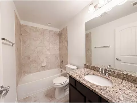 Bath - 2403 Tabor St, Berthoud, CO 80513 photo 2 of 6