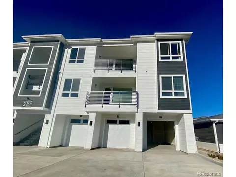 6153 N Ceylon St #2-201, Denver, CO 80249