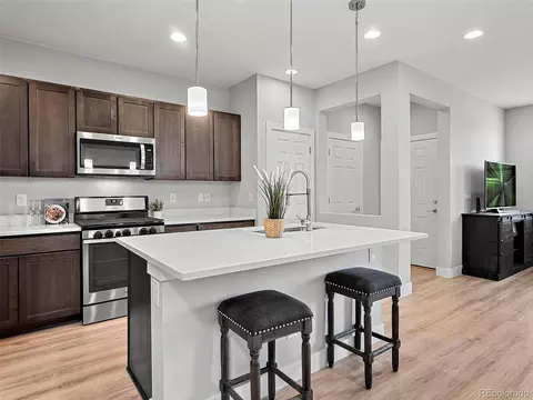 15767 Elk Pl, Denver, CO 80239 photo 4