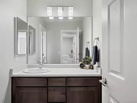15767 Elk Pl, Denver, CO 80239 photo 18