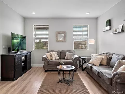 15767 Elk Pl, Denver, CO 80239 photo 6