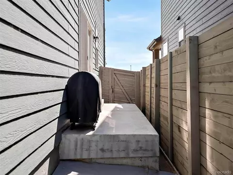 15767 Elk Pl, Denver, CO 80239 photo 22