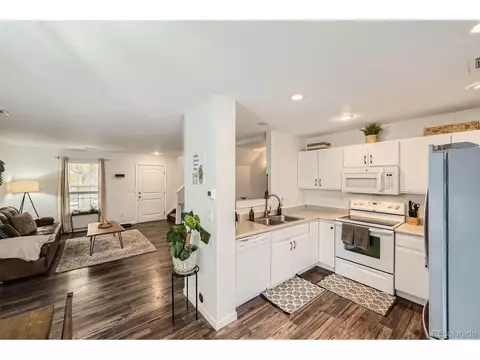 4925 E 100th Dr, Thornton, CO 80229 photo 10