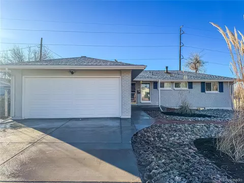 2618 E Cresthill Ave, Centennial, CO 80121