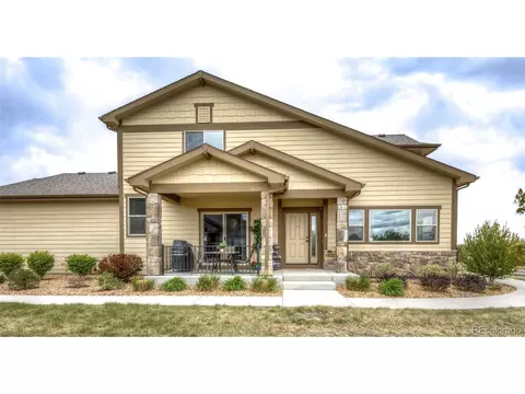1922 Sunshine Peak Dr, Loveland, CO 80538