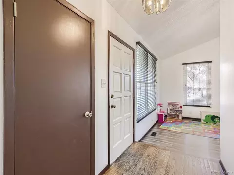 5332 Scranton St, Denver, CO 80239 photo 2