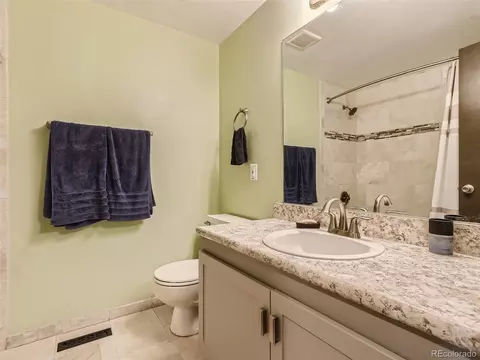 5332 Scranton St, Denver, CO 80239 photo 22