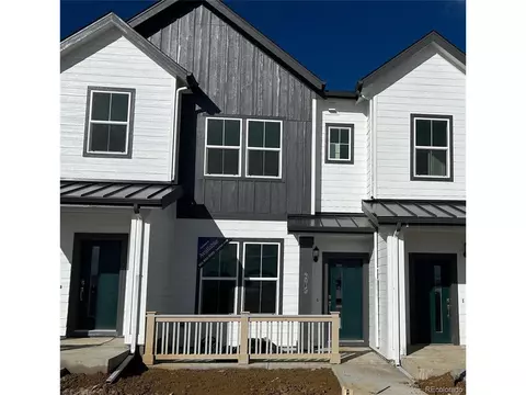 2015 S Gold Bug Way, Aurora, CO 80018