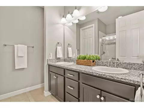 Bath - 25524 E Byers Dr, Aurora, CO 80018 photo 1 of 3