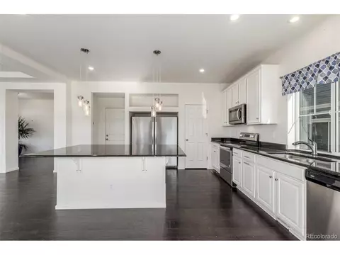 Kitchen - 26310 E Bayaud Ave, Aurora, CO 80018 photo 3 of 4