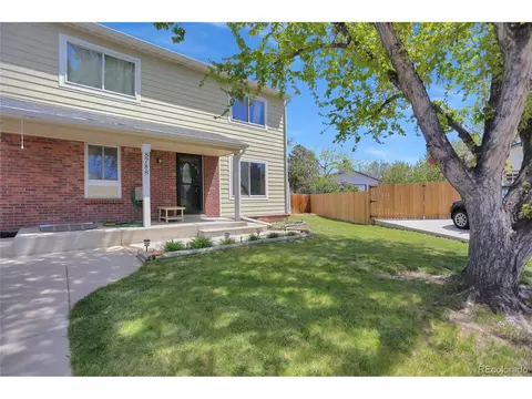 8788 Jay Ct, Arvada, CO 80003 photo 2